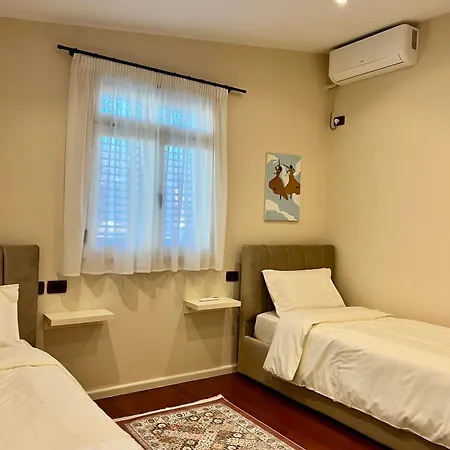 Apartment Lola's House Tirana